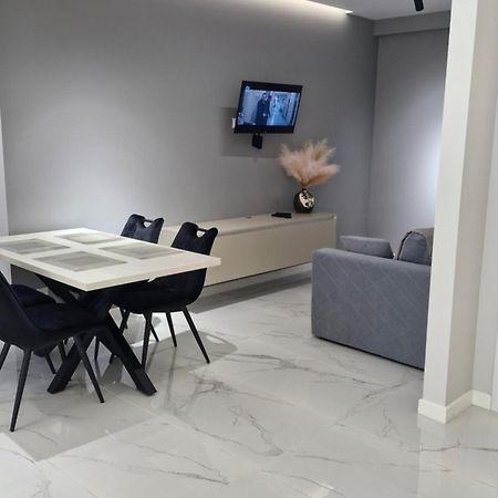 Airport-Hotel 60 Chişinǎu Buitenkant foto