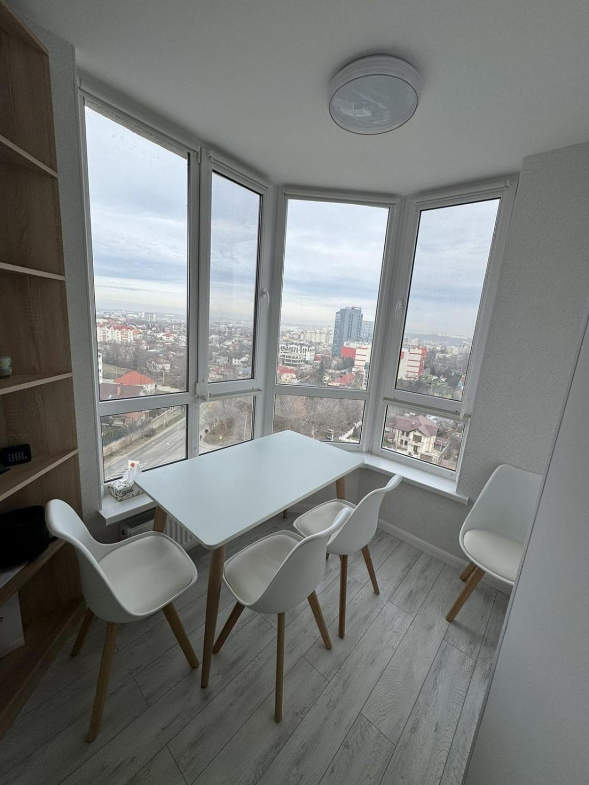 Airport-Hotel 60 Chişinǎu Buitenkant foto